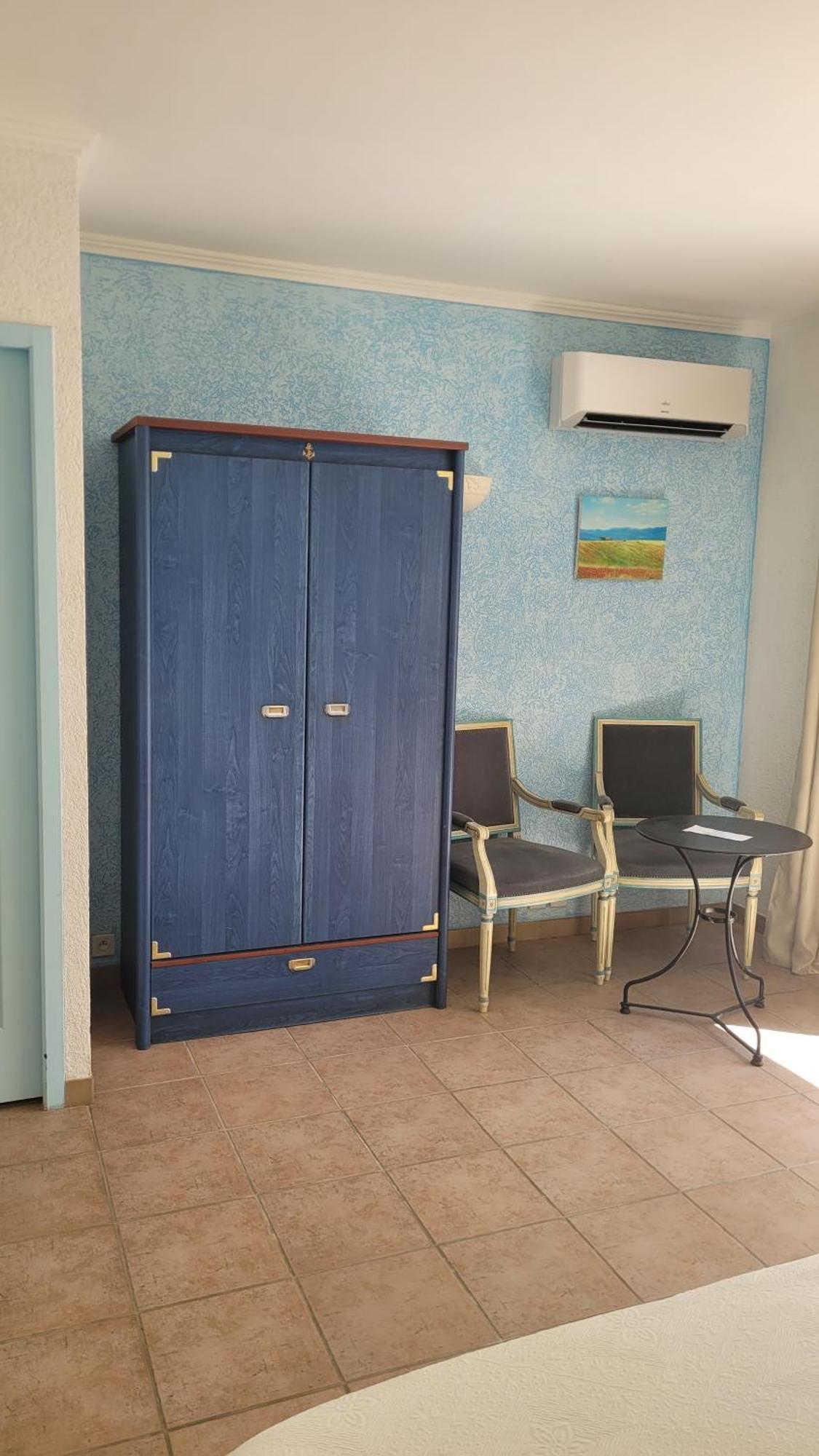 Hotel Mas Du Grand Peloux Port-Saint-Louis-du-Rhone Pokoj fotografie