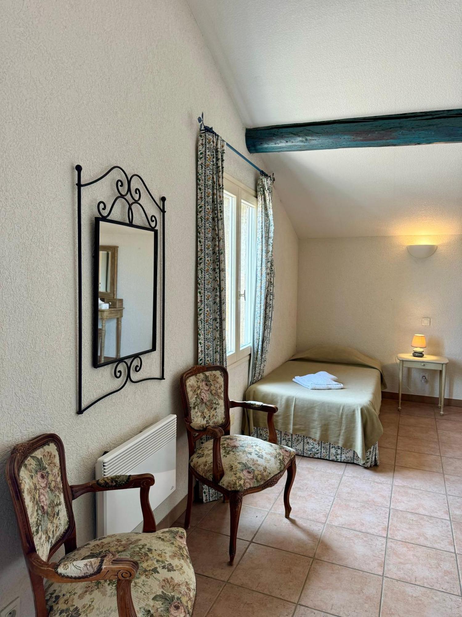 Hotel Mas Du Grand Peloux Port-Saint-Louis-du-Rhone Exteriér fotografie